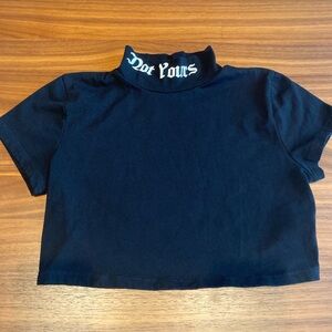 Fashion nova black crop top (M)